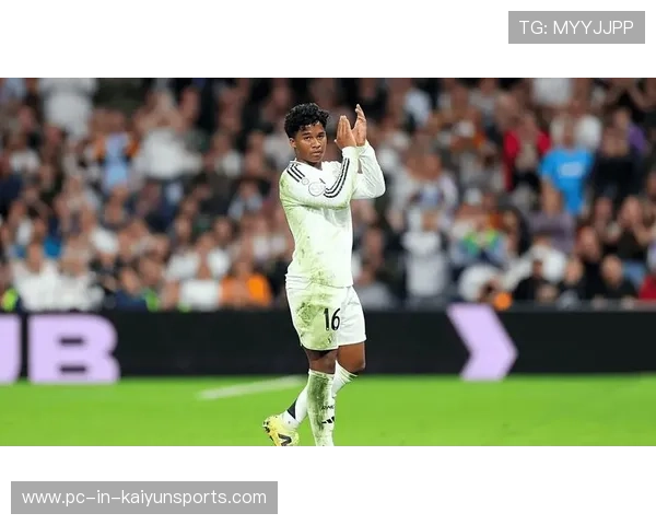 皇马冬窗首位离队球员浮现 19岁中锋只租不卖为世界杯全力争取 皇马冬窗首位离队球员浮现 19岁中锋只租不卖为世界杯全力争取