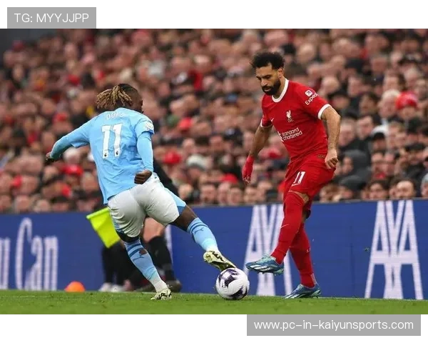 超越曼城和曼联,弗兰克率队杀入欧冠区,超级后卫梅开二度,弗兰 曼联