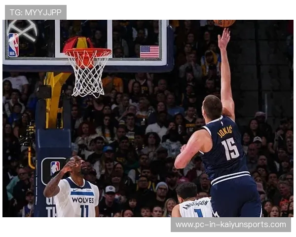 约基奇长传助攻快攻扣篮,掘金气势如虹