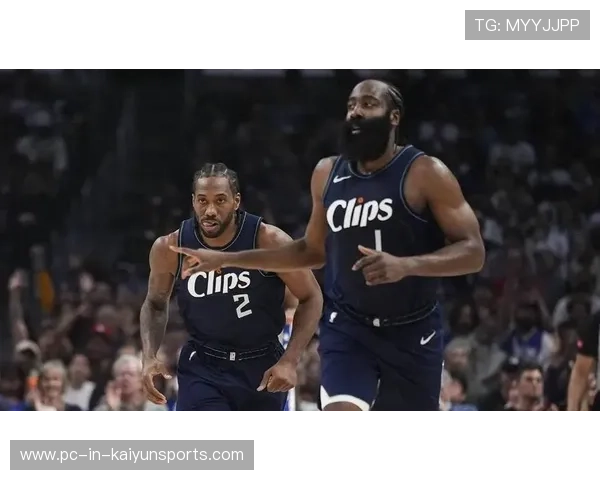 伦纳德完成抢断，快船终于喘口气