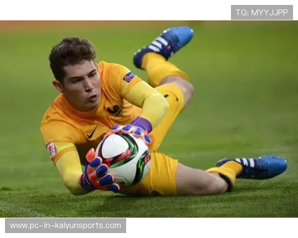 墨西哥点球大战连扑三球晋级